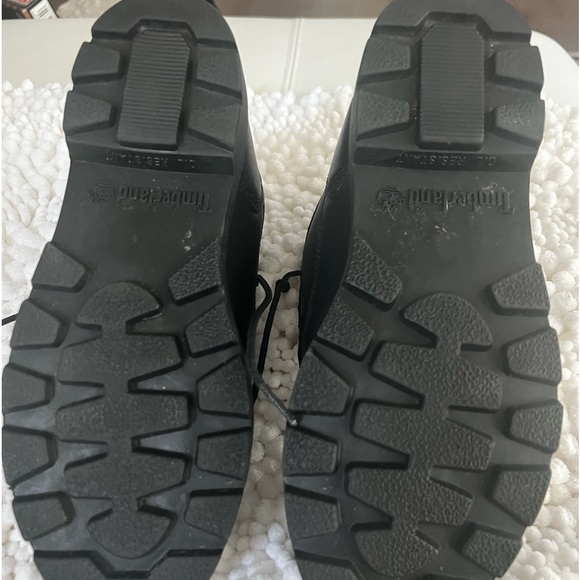 TIMBERLAND - women’s size 8. Black. - Picture 4 of 4